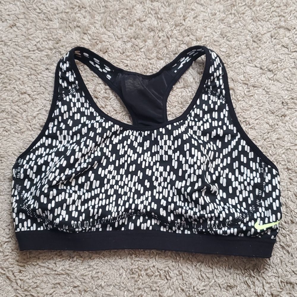 Nike Women sport bra running casual lightweight hiking sz M